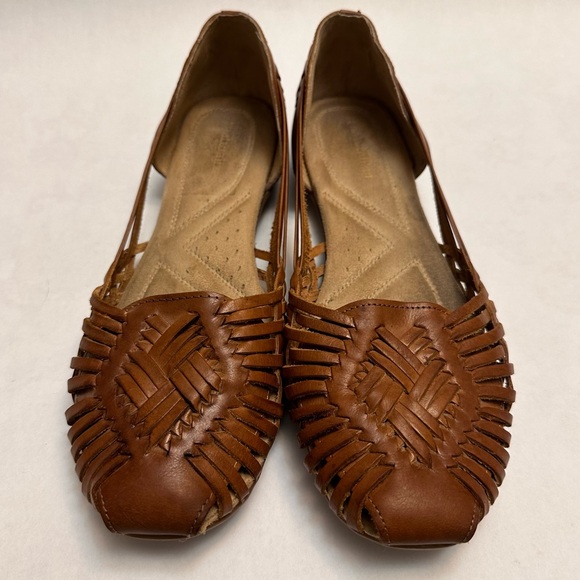 naturalizer huarache sandals